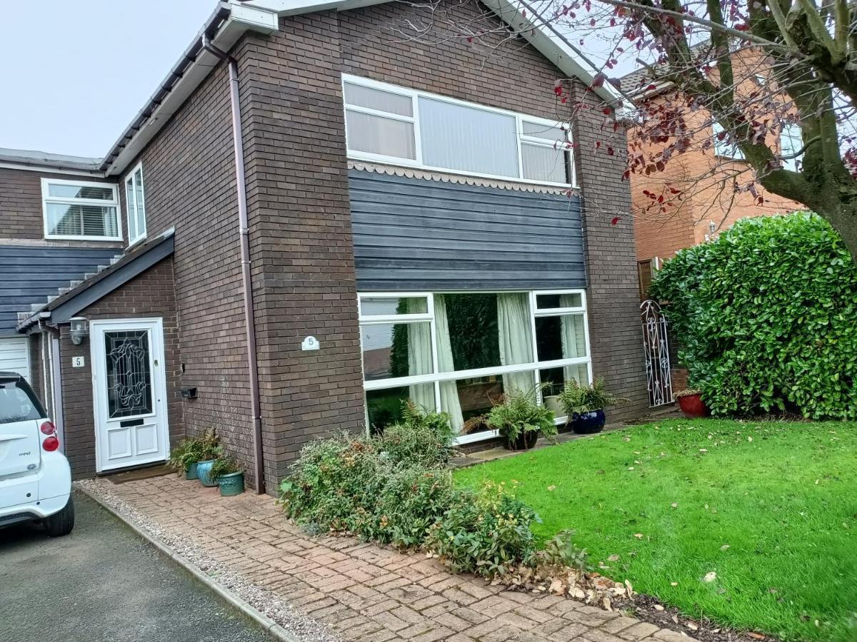 Lowri Cottage Hotel Shenstone Bagian luar foto